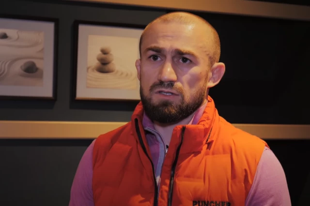 Российский боец Шаблий подписал контракт с Bellator